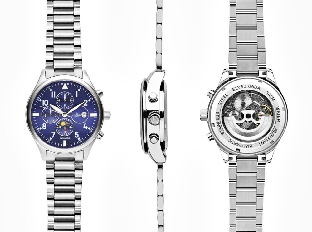 photographe Montre en métal argentée, cadran bleu chronographe ; photos mode par photographe à Paris, vues avant, profil et dos mécanisme. Paris